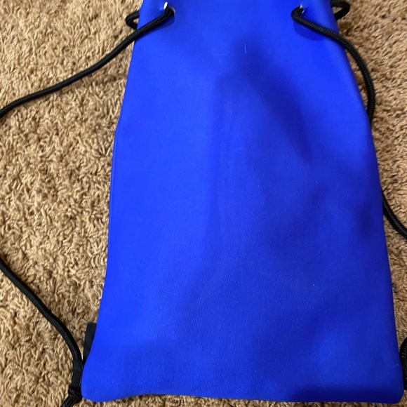 TRIANGL Blue Bikini w Bag - Picture 2 of 8